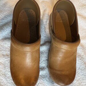 Dansco Clog